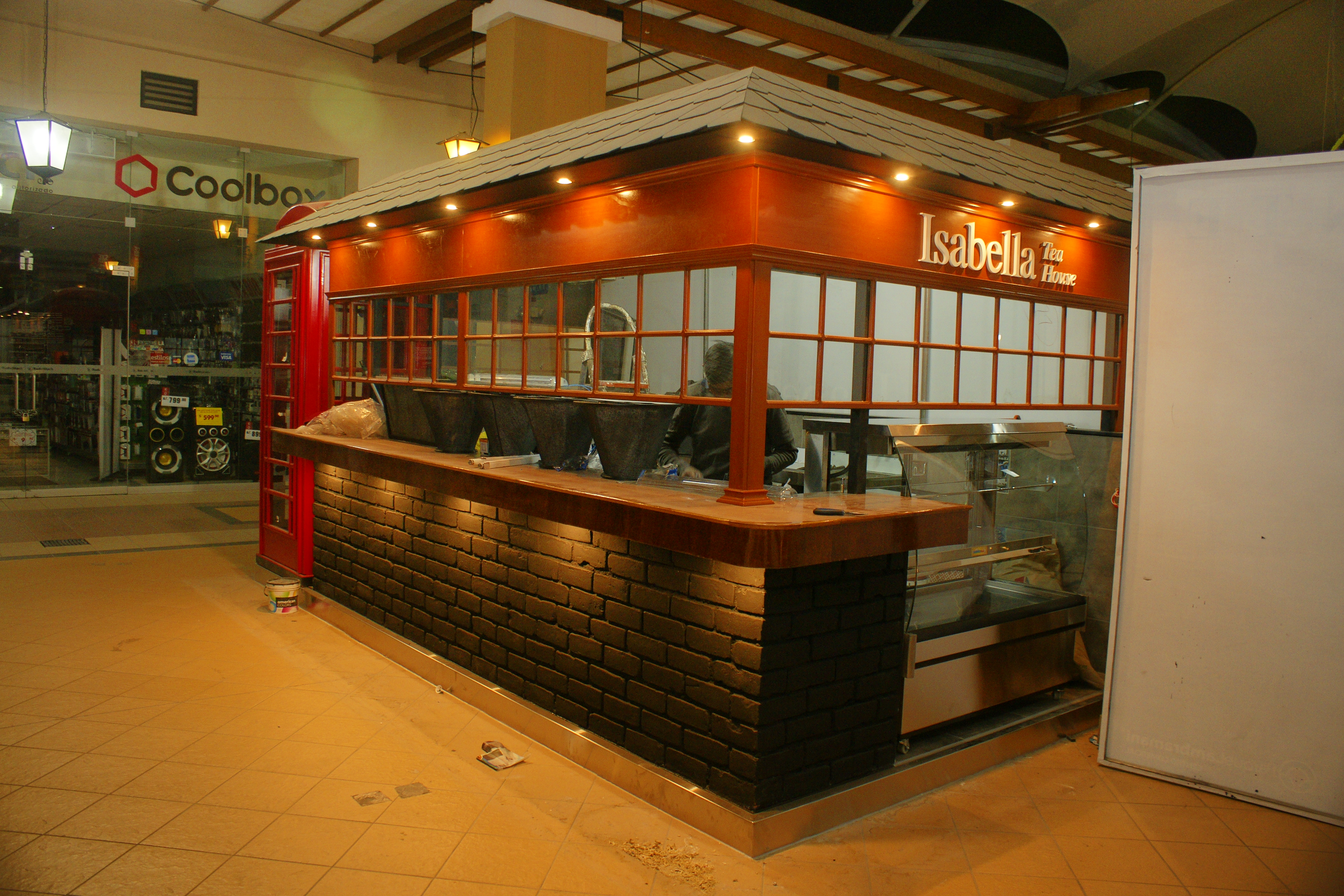 Isabella Tea House Lambramani